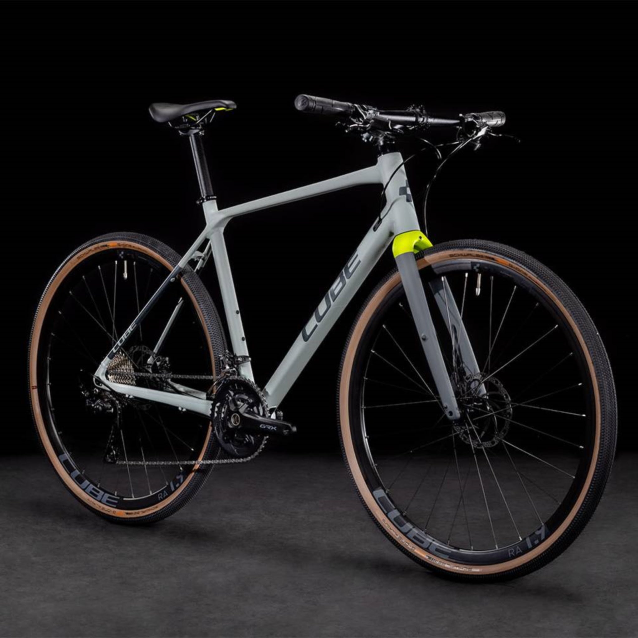 Carbon trekking bike online