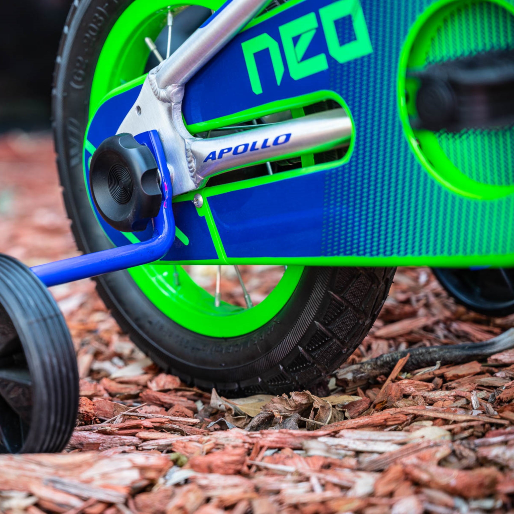 Neo 2025 12 bike